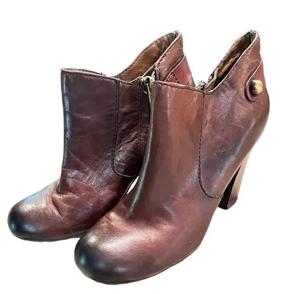 Nicole Brown Leather Almond Toe Heeled Booties Womens Size 6 Western Classic - Picture 2 of 7